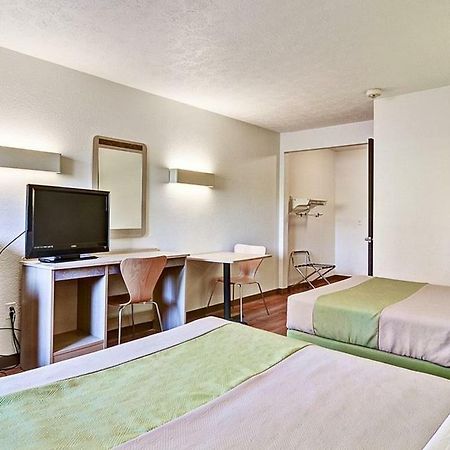 Economy Inn Pittsburgh Airport Moon Township Экстерьер фото